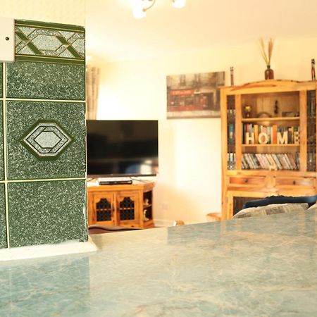 3 Bedrooms Flat In Central Edinburgh Old Town Sleeps 6 Edimburgo Exterior foto