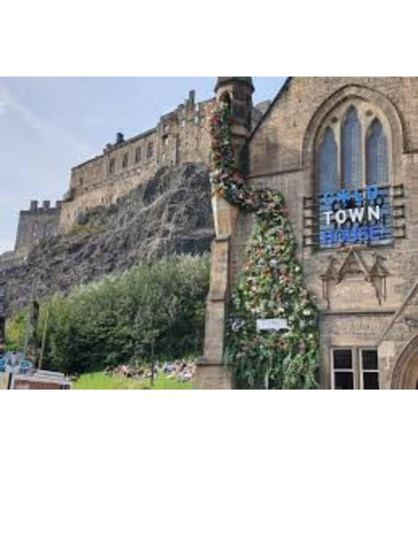 3 Bedrooms Flat In Central Edinburgh Old Town Sleeps 6 Edimburgo Exterior foto